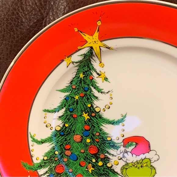 Grinch with Christmas Tree Ceramic Salad Plate - Picture 3 of 6
